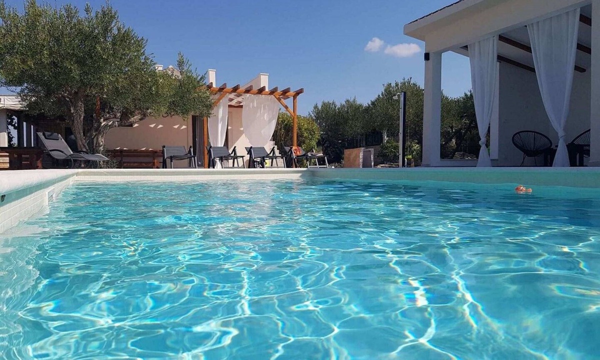 Supetar Villa | Beautiful Villa with Private Heated Pool