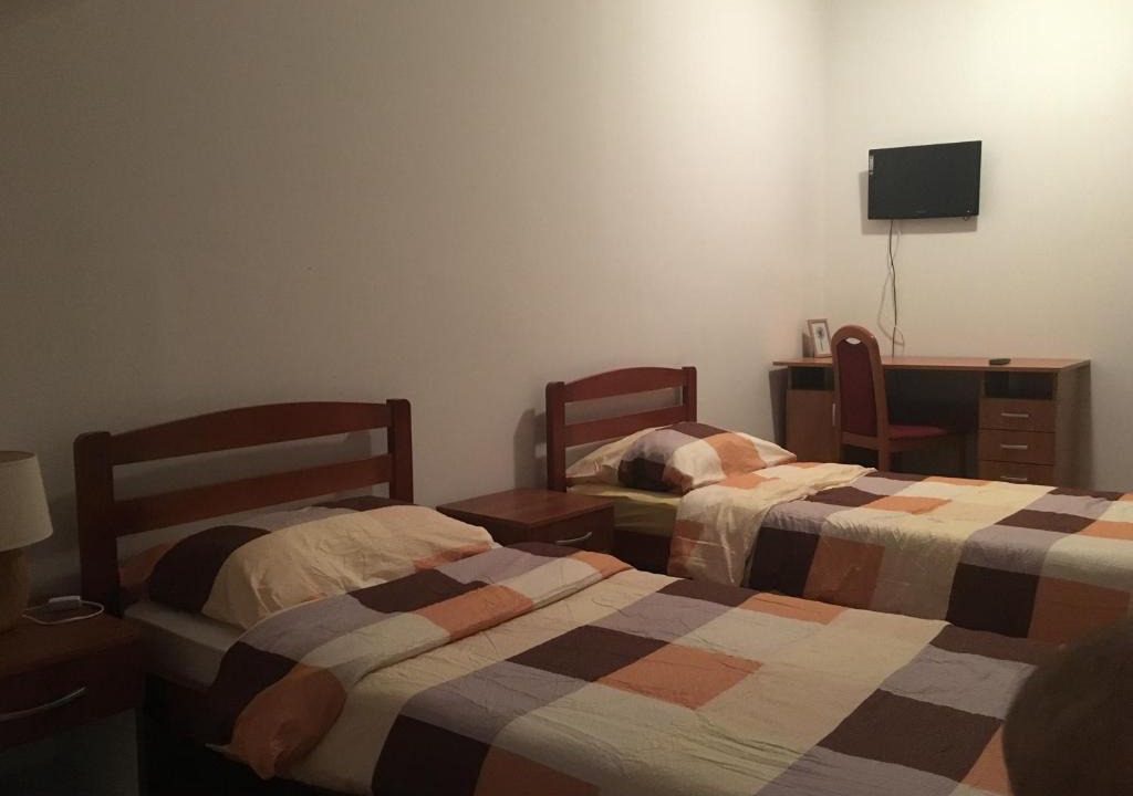 Perusic Bed & Breakfast | Bistro Kristina