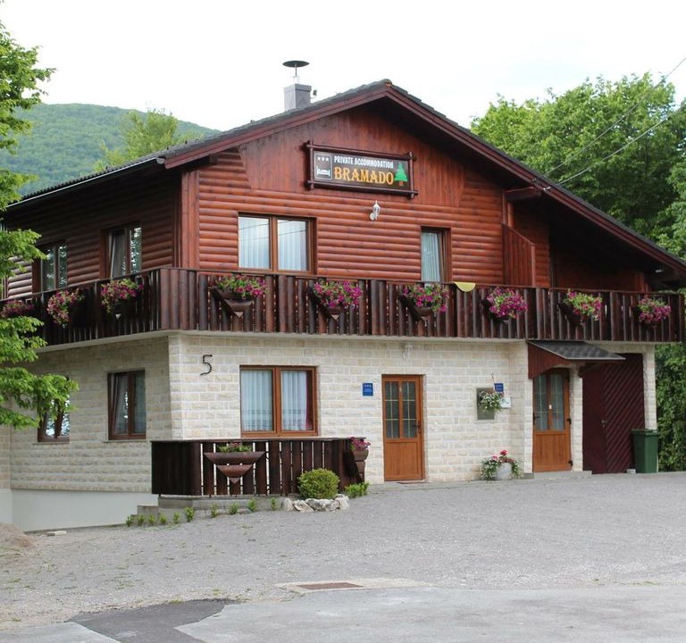 Seliste Dreznicko Apartment | Bramado - 2-Bedroom Apartment only 5 km from famous Plitvice Lakes National Park