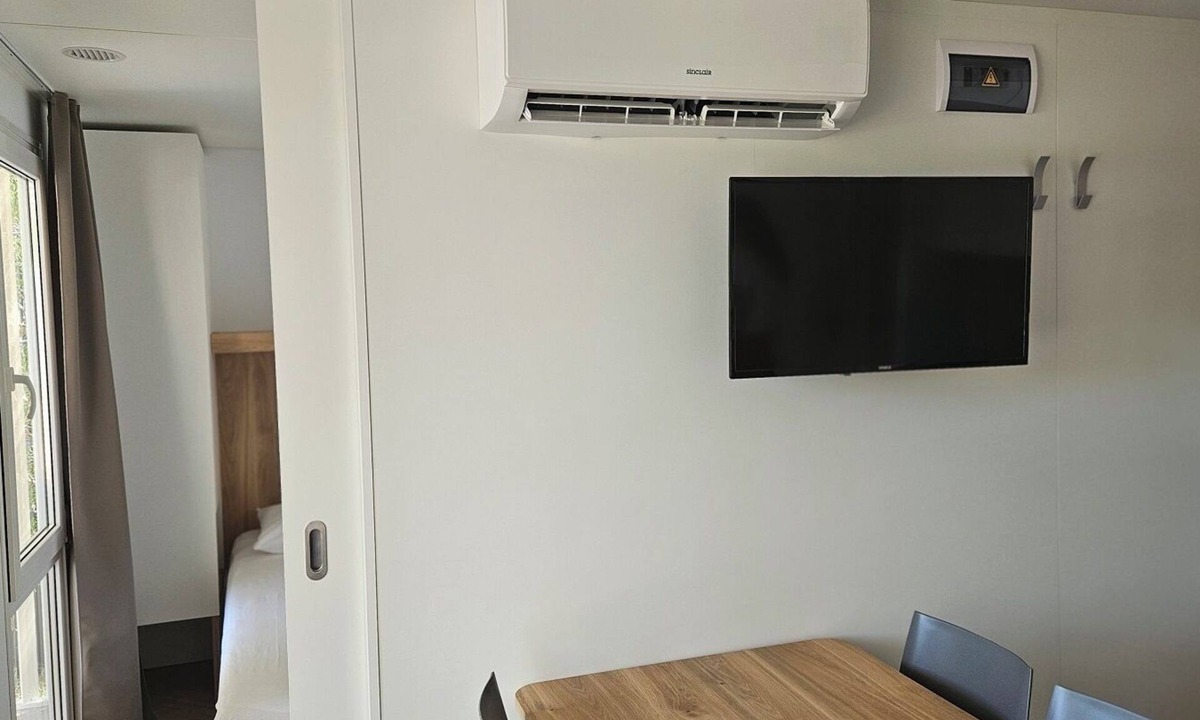 Jezera Apartment | Camping Jezera Lovišća