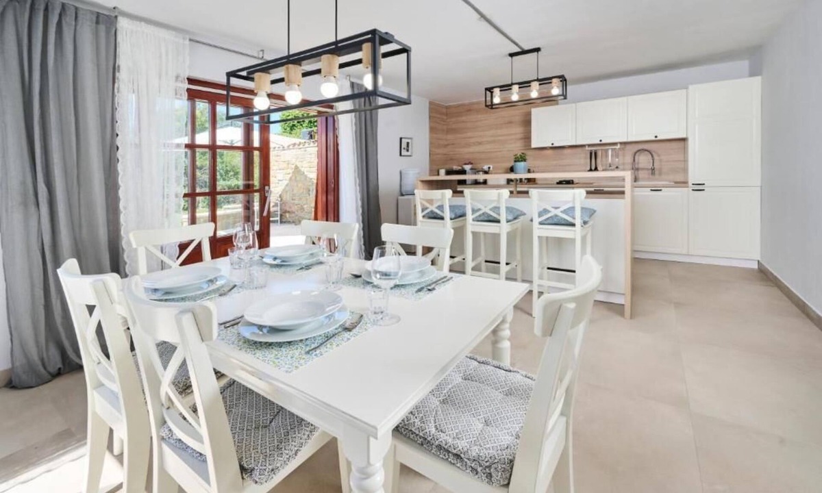 Sveti Bartol House | Casa del Conte - Spacious Autochthonous Villa