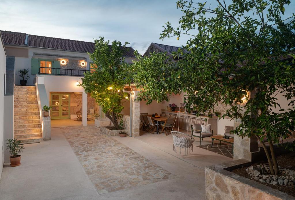 Sutomiscica Villa | Casa Limona
