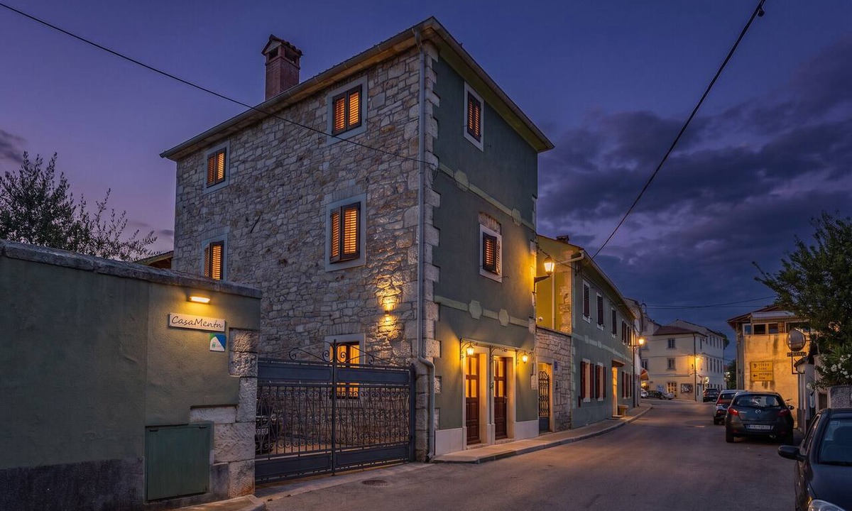 Marcana Villa | Casa Menta near Pula for 10 persons - private villa for families & friends with wellness