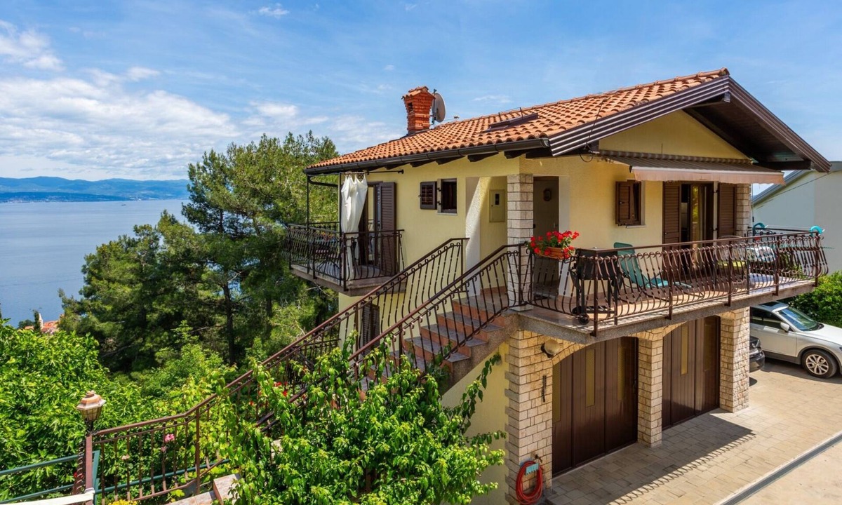 Liganj Villa | Casa Milena 2 Lovran Opatija by Villas Guide