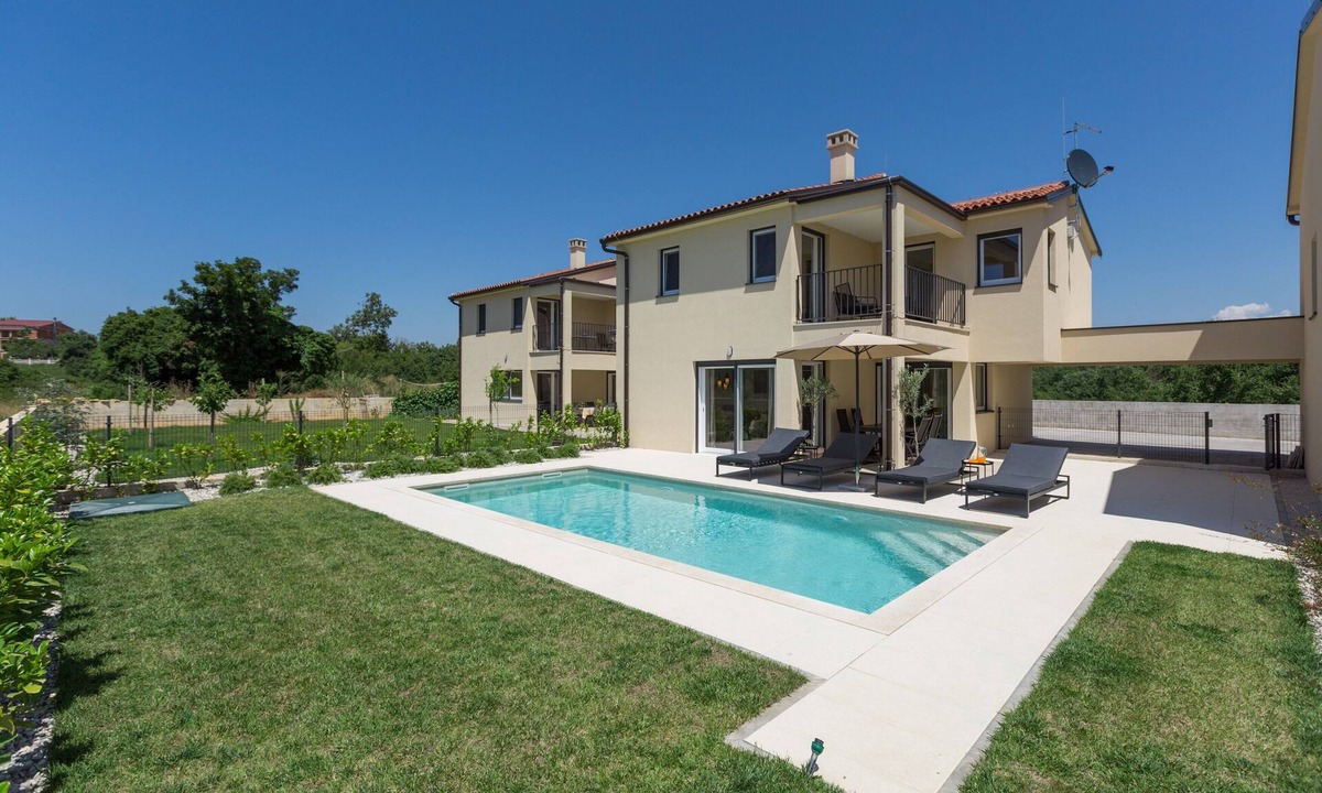 Tar House | Casa Rilassante Bianca Privatem Pool