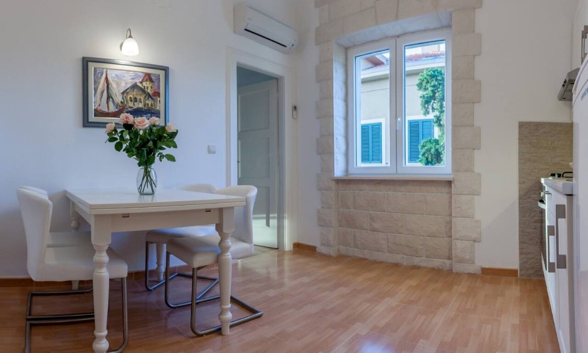 Split Apartment | Classy apartment in the center of Split