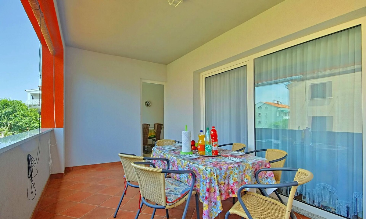 Murine Apartment | Coastal serene stay in Umag