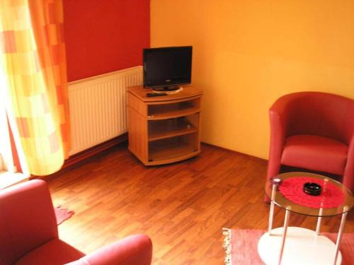 Aljmas Apartment | Comfort Double Room with Terrace and Kitchenette