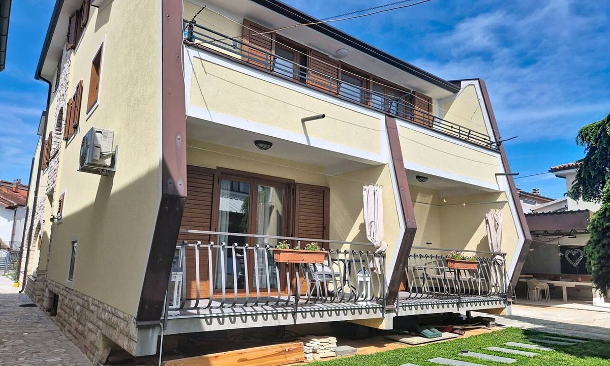 Finida Apartment | Cosy apartment for 2 people with A/C, WIFI, TV, terrace and pets allowed