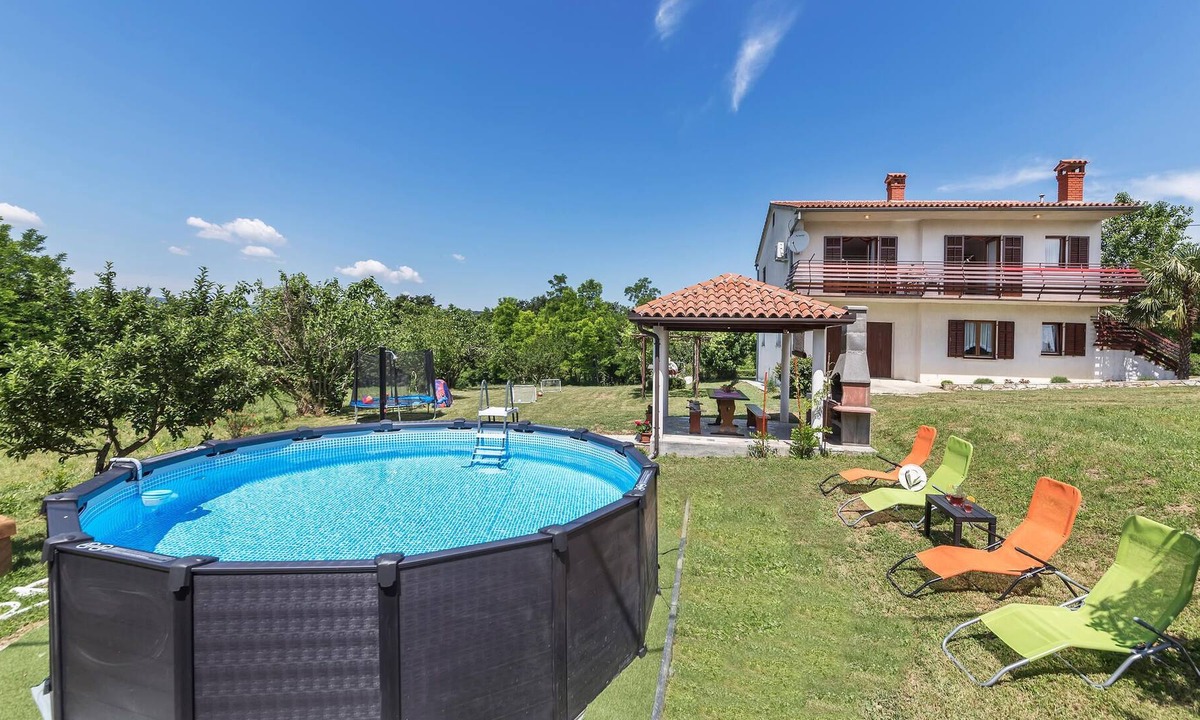 Krsan House | Cottage with swimming pool in the greenery.