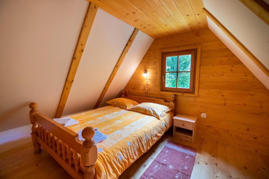 Trenta Ski Chalet | Cottages Kravanja