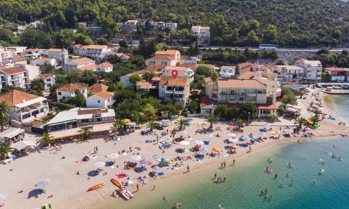 Klek Apartment | Cozy apartment in Klek with house sea view