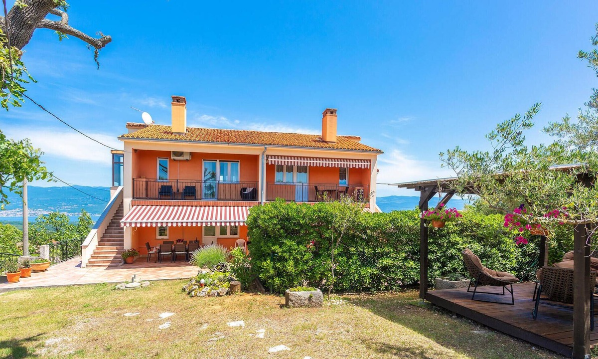 Risika House | Cozy home in Risika with WiFi