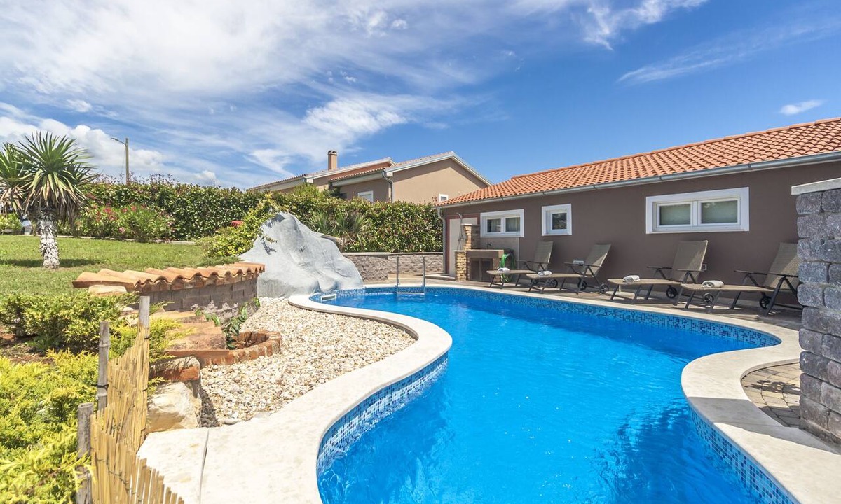 Marcana Villa | Cozy pool house Tomas, near Pula, with 2 bedrooms