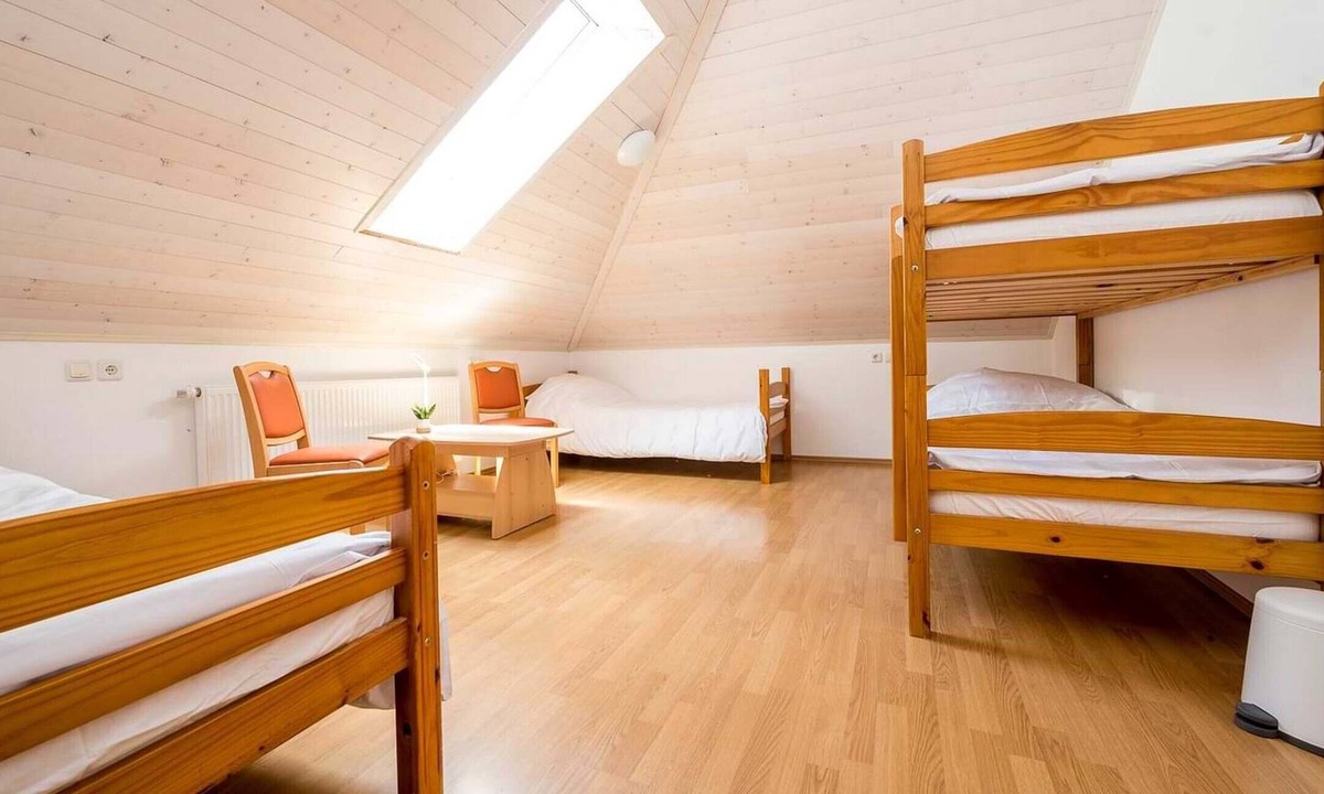 Log pod Mangartom House | Dawn private room with shared bathroom