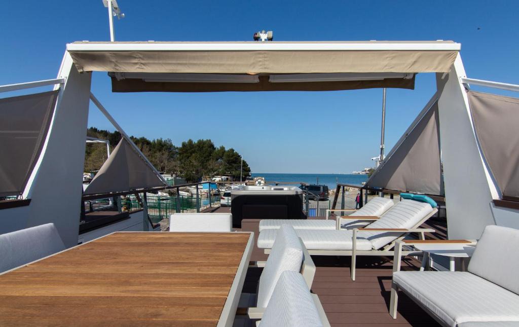Seca Apartment | Eldamar Floating House Portorož