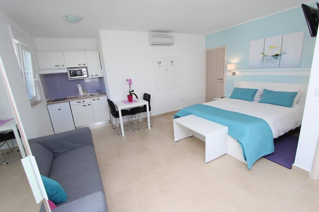 Rovinj Apartment | EMANUEL Studio with Balcony 4
