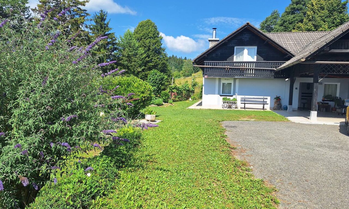 Vidrga House | Exclusive Countryside House near Ljubljana – for Families & Groups, 3BR, 2BA