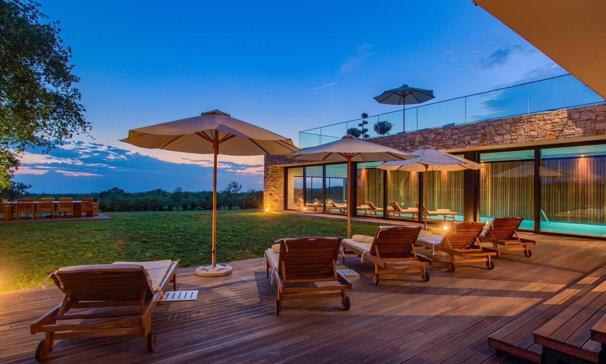 Porec House | für 6 Personen und 4 Kinder in Porec-Jurici, Istrien (Westküste von Istrien) by Interhome