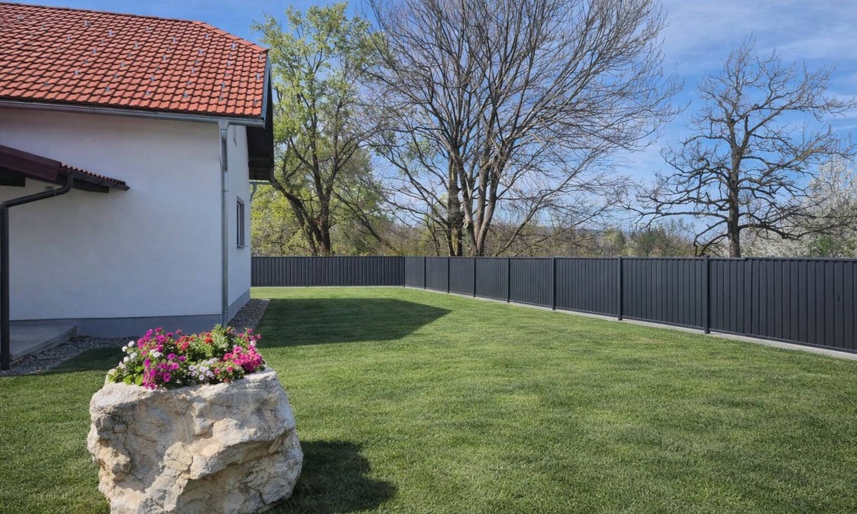 Seliste Apartment | Fabulous 2-bedroom apartment with AC in charming Smoljanac