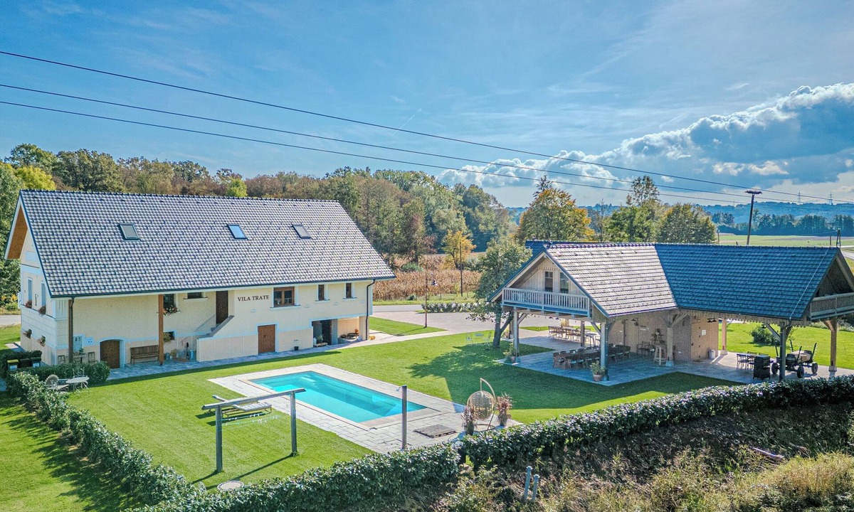 Beltinci Hotel | Family Barn Room w/Shared Pool Škedenj 3, Ljutomer, Slovenia