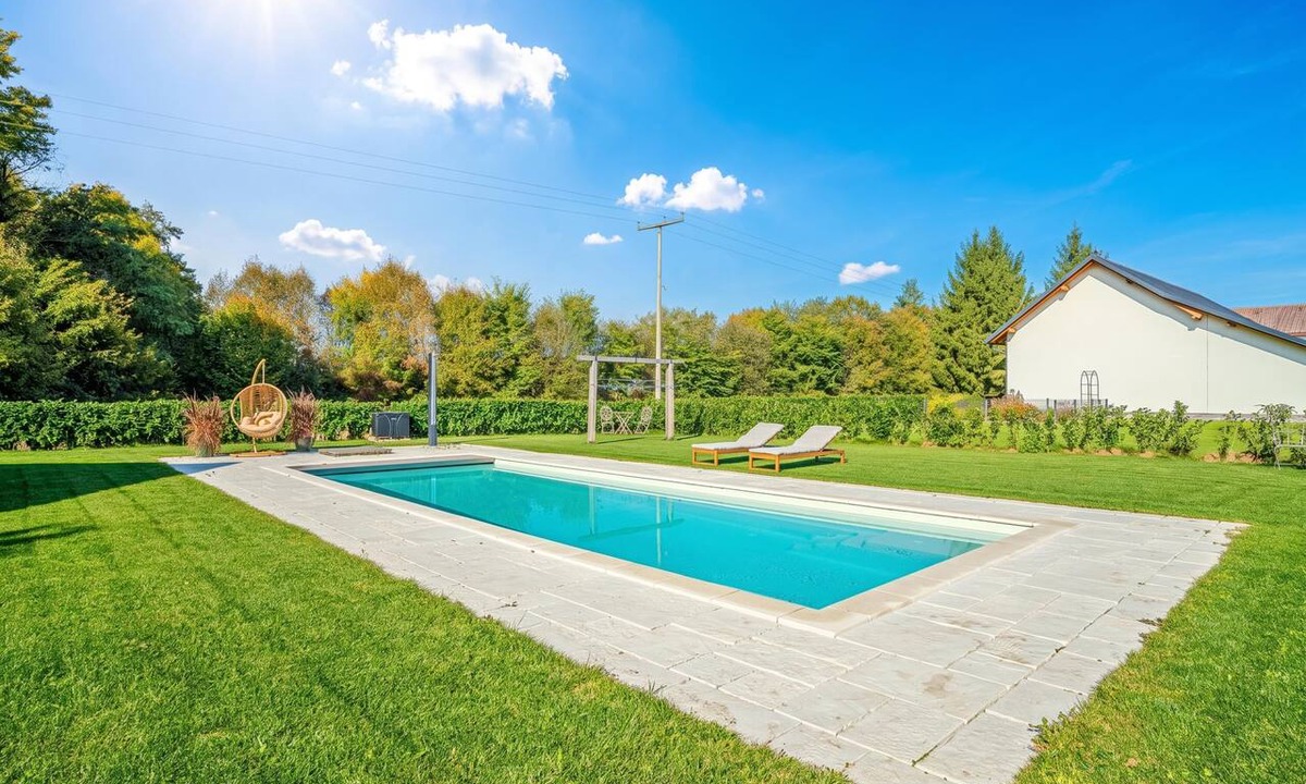 Beltinci Hotel | Family Barn Room w/Shared Pool Škedenj 1, Ljutomer, Slovenia