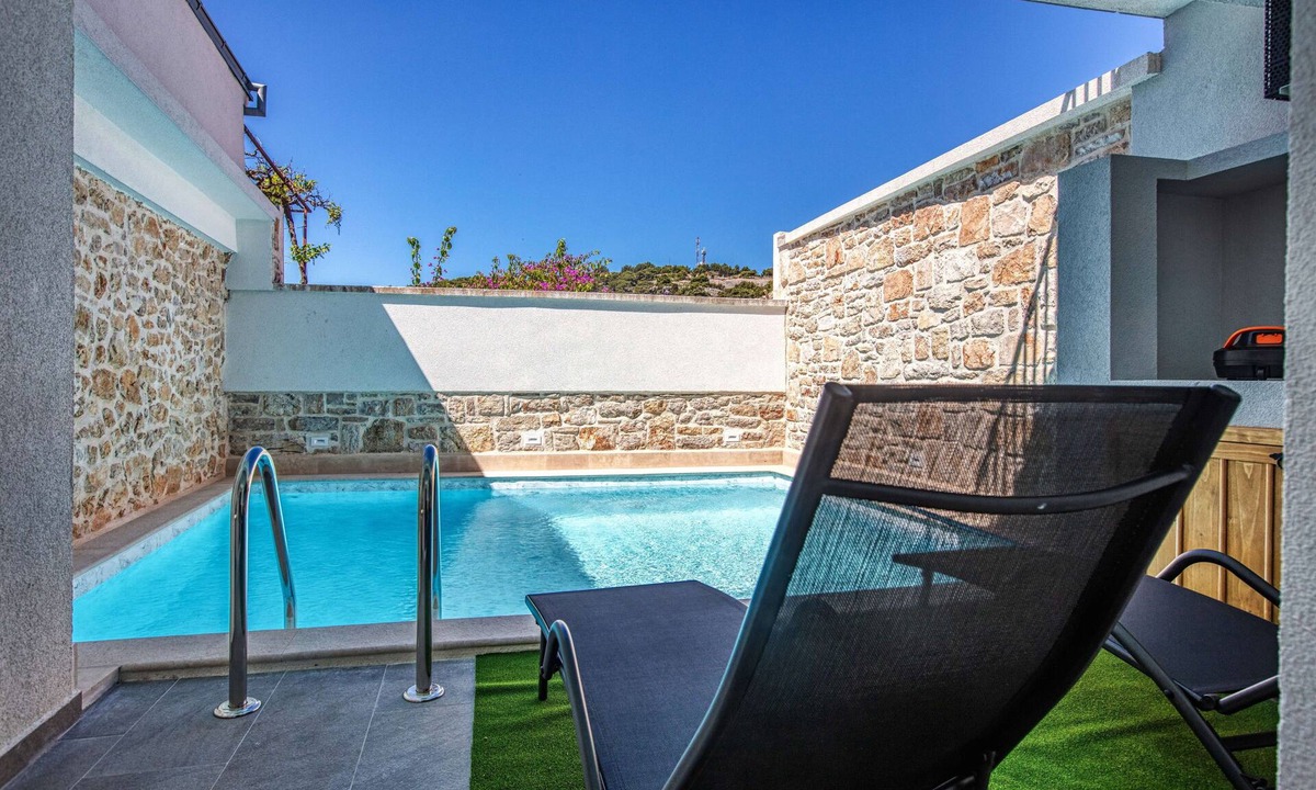 Susica House | Family friendly house with a swimming pool Murter (K-23203)