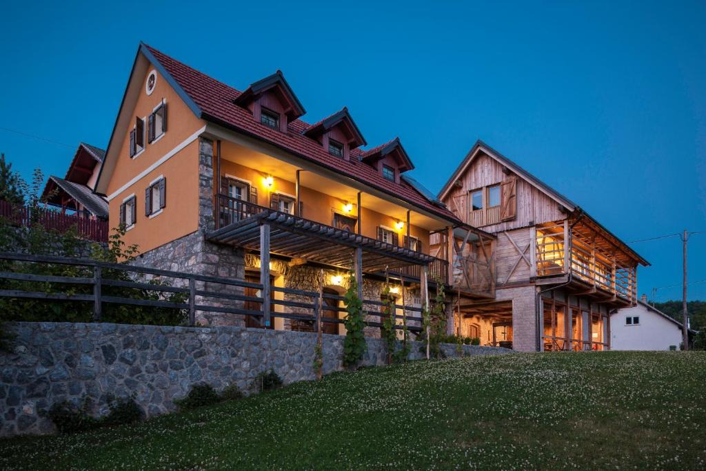 Semic House | Family House Kalska Domačija