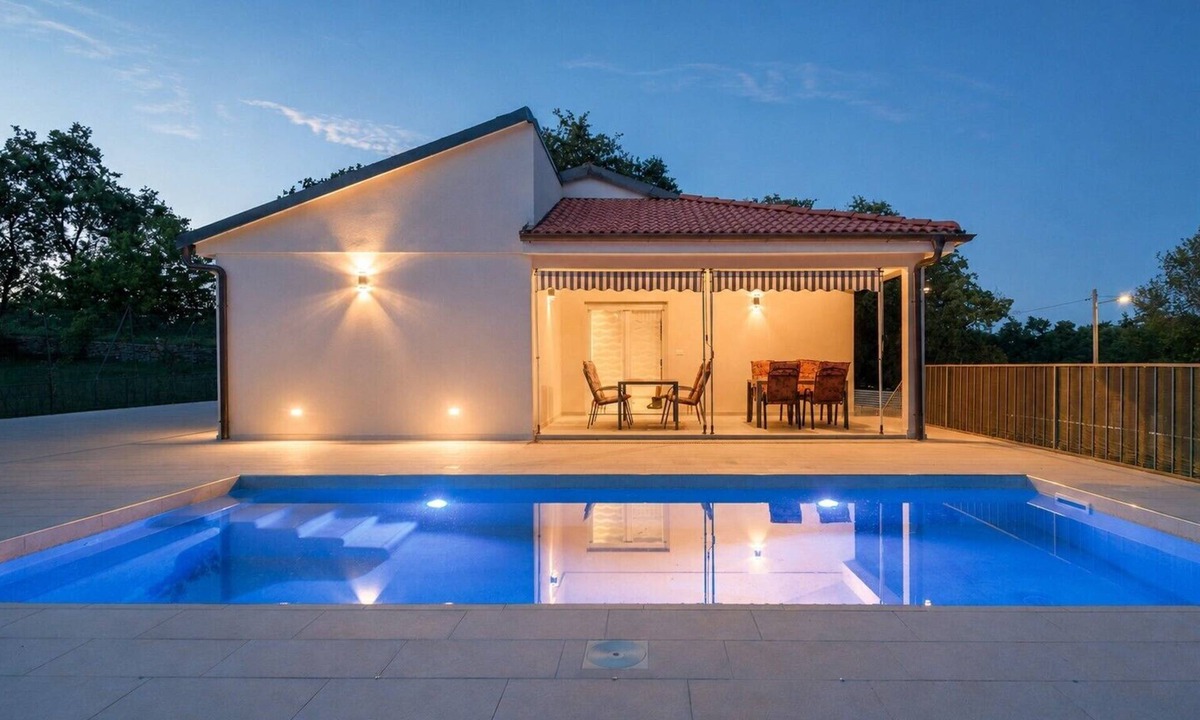 Divsici House | Family house with pool