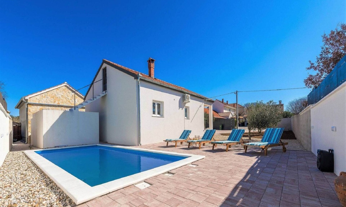 Skabrnja House | Family Retreat with Pool in Skabrnja