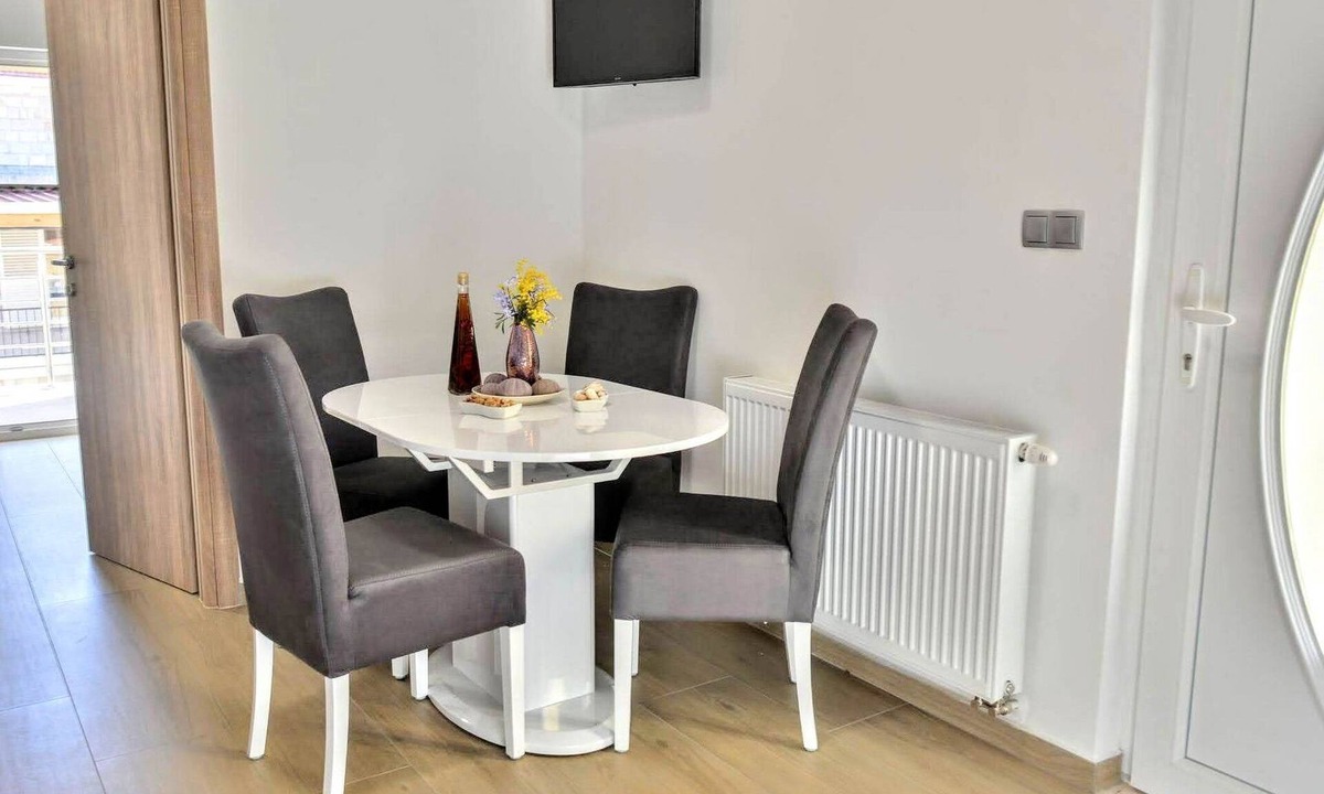 Brna Apartment | Fancy Apartments Dream - Deluxe One Bedroom Apartment with Balcony and Sea View (4)