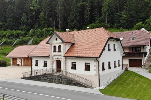 Ljubno House | Farm stay Bukovje