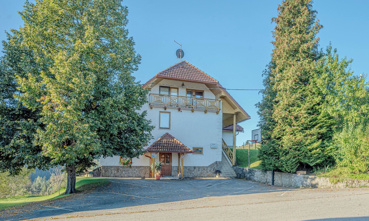 Rigelj pri Ortneku Apartment | Farm Stay Oblak Studio Ina, Ortnek, Slovenia