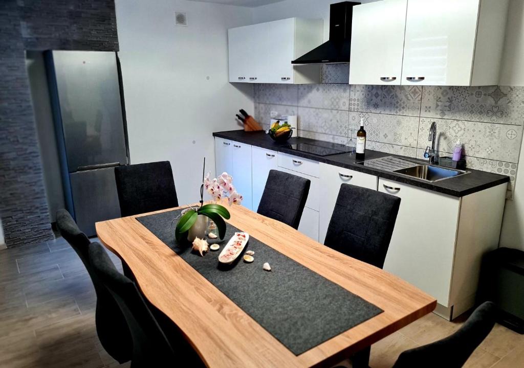 Piran Apartment | Freedom house