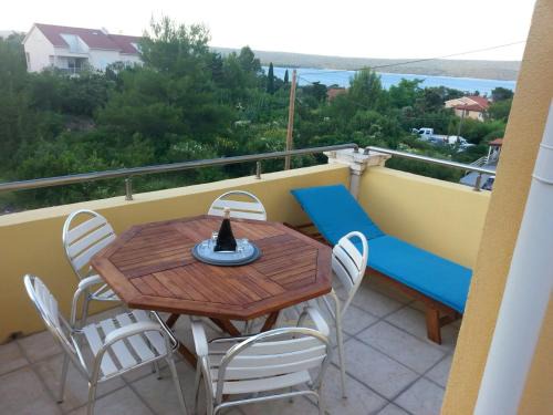 Nerezine Apartment | Galboka Nine