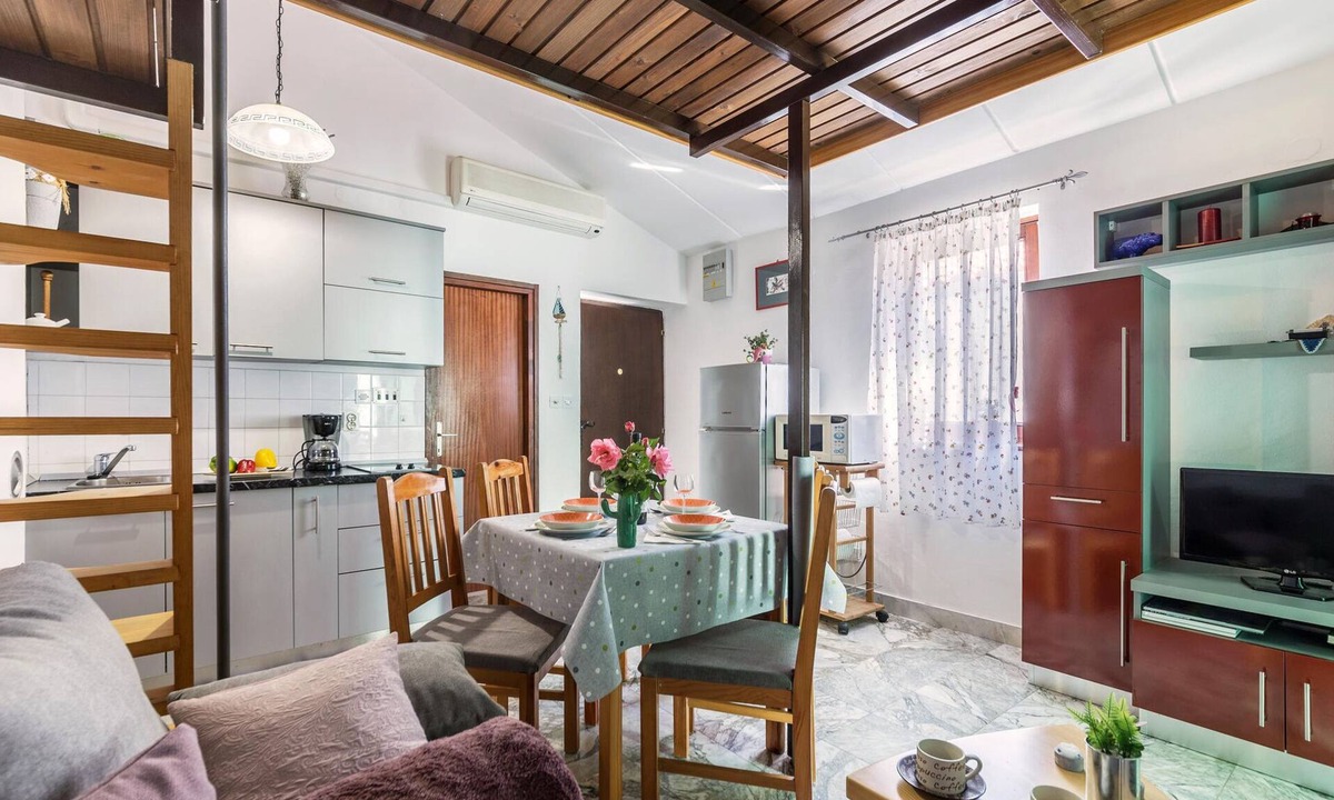Barbariga Apartment | Gorgeous apartment in Barbariga with WiFi