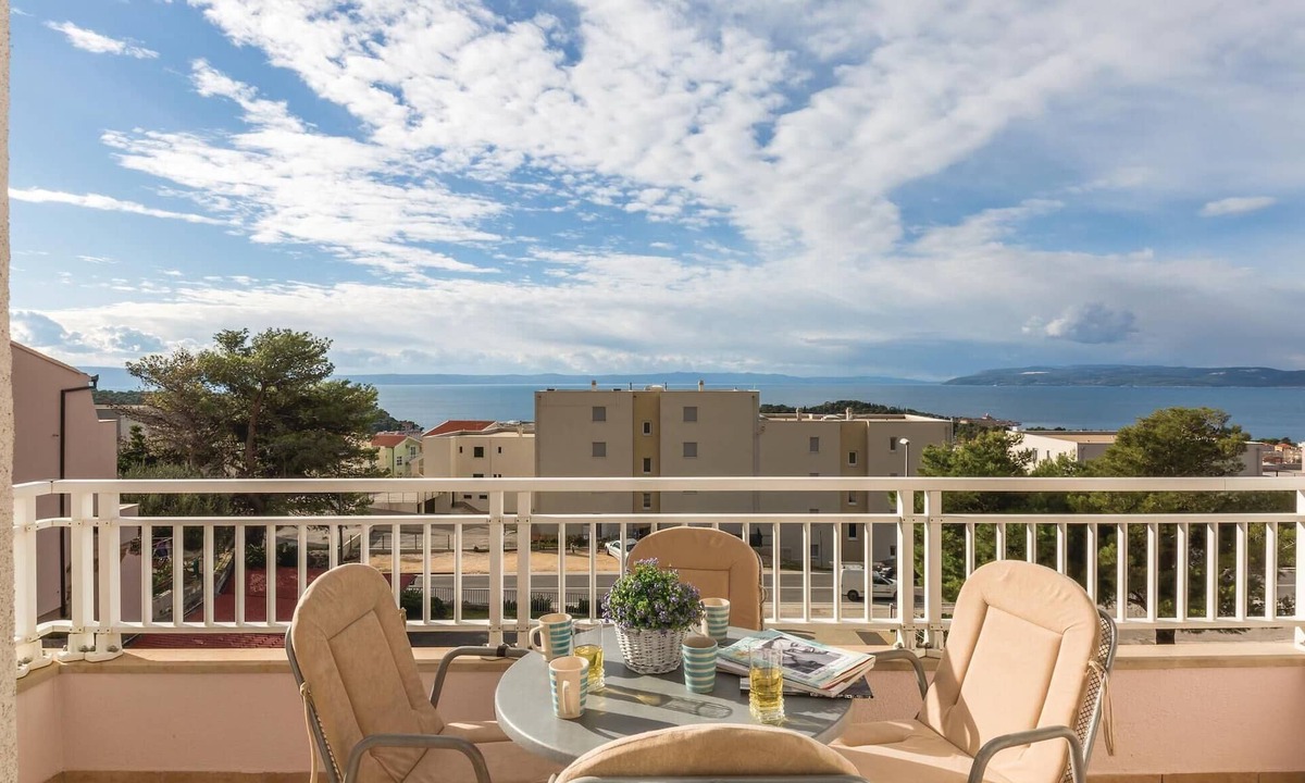 Makarska Apartment | Gorgeous apartment in Makarska with WiFi