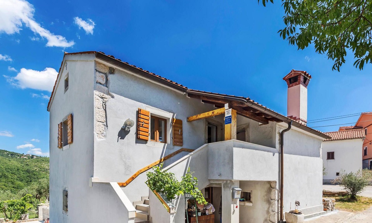 Zagorje Apartment | Gorgeous apartment in Krsan with WiFi