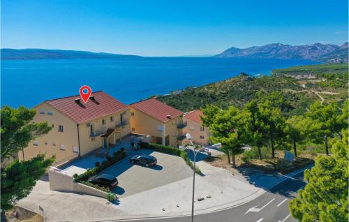 Bratus Apartment | Gorgeous Apartment In Krvavica With Wifi