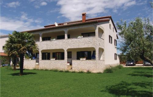 Stancija Vodopija Apartment | Gorgeous Apartment In Porec With Wifi