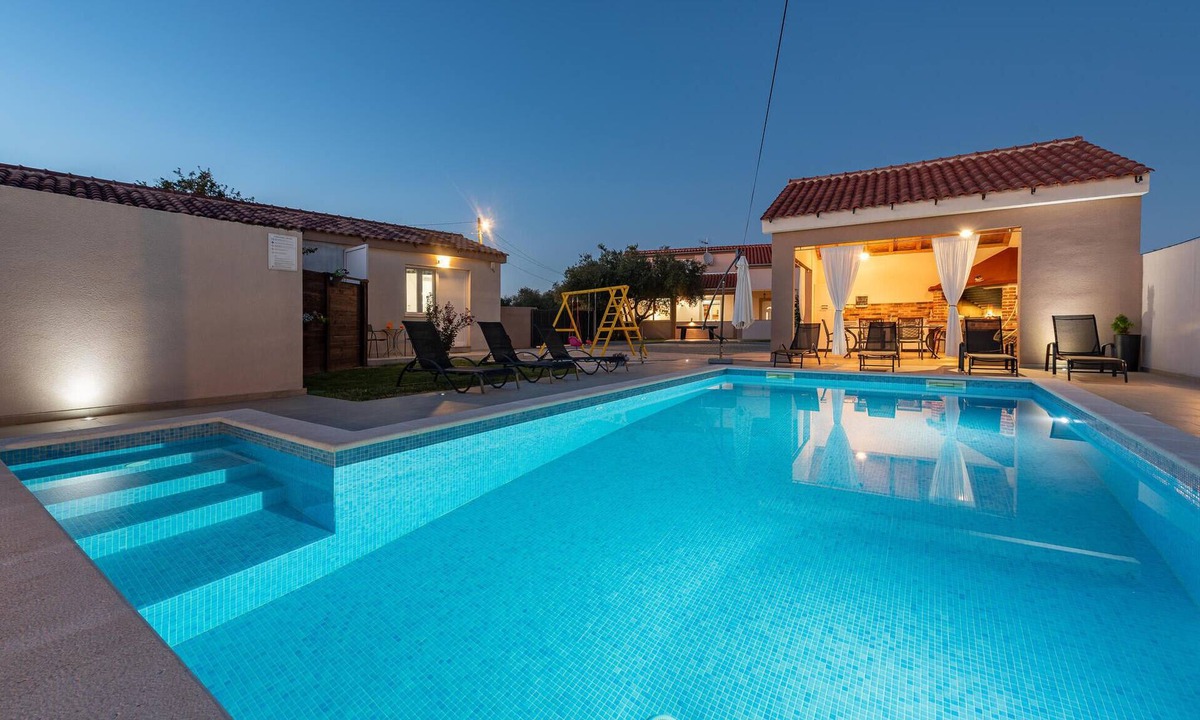 Sukosan House | Gorgeous home in Galovac