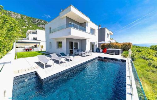Grizane House | Gorgeous Home In Grizane With Sauna