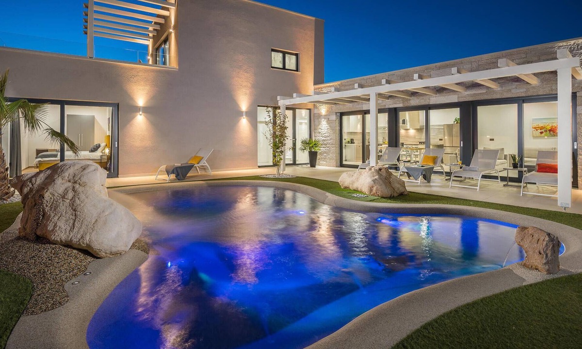 Kastelir House | Gorgeous home in Kastelir
