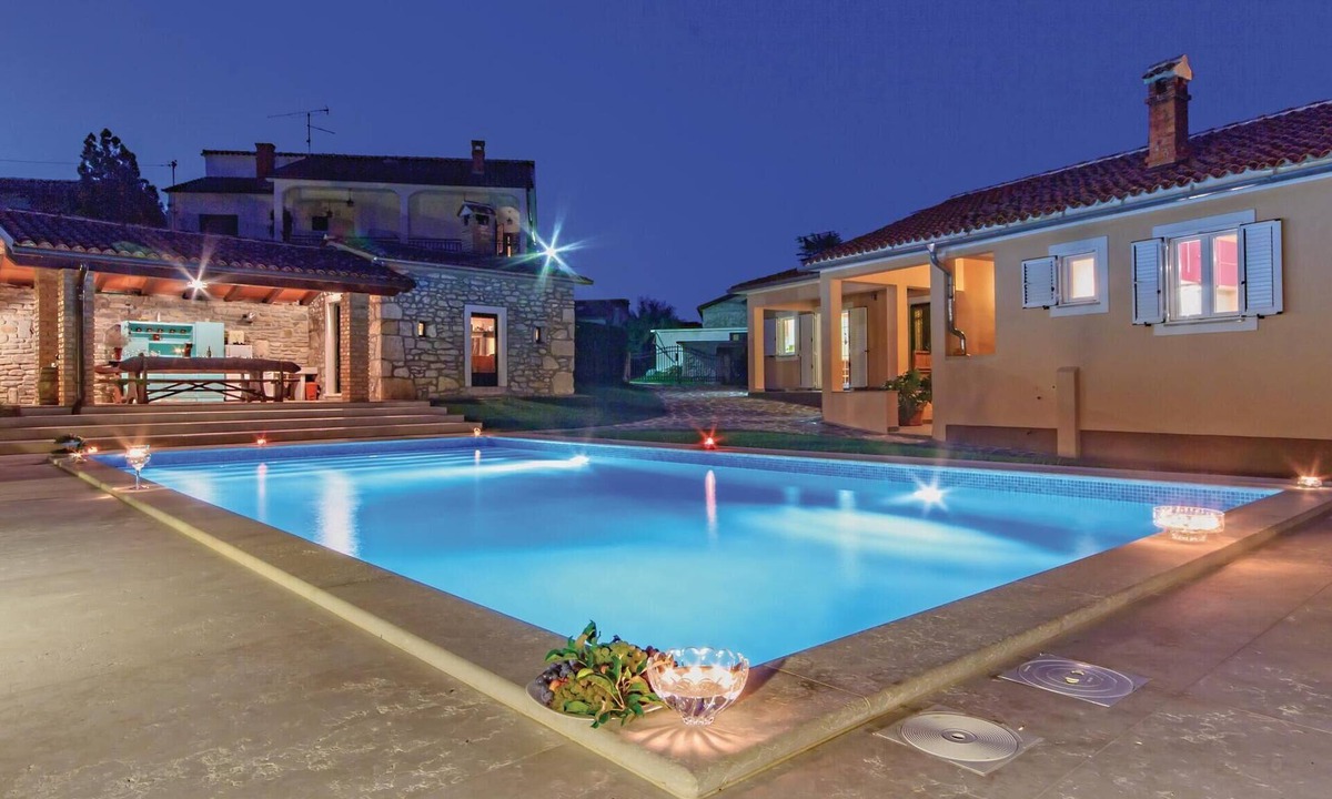 Jakomici House | Gorgeous home in Potpican