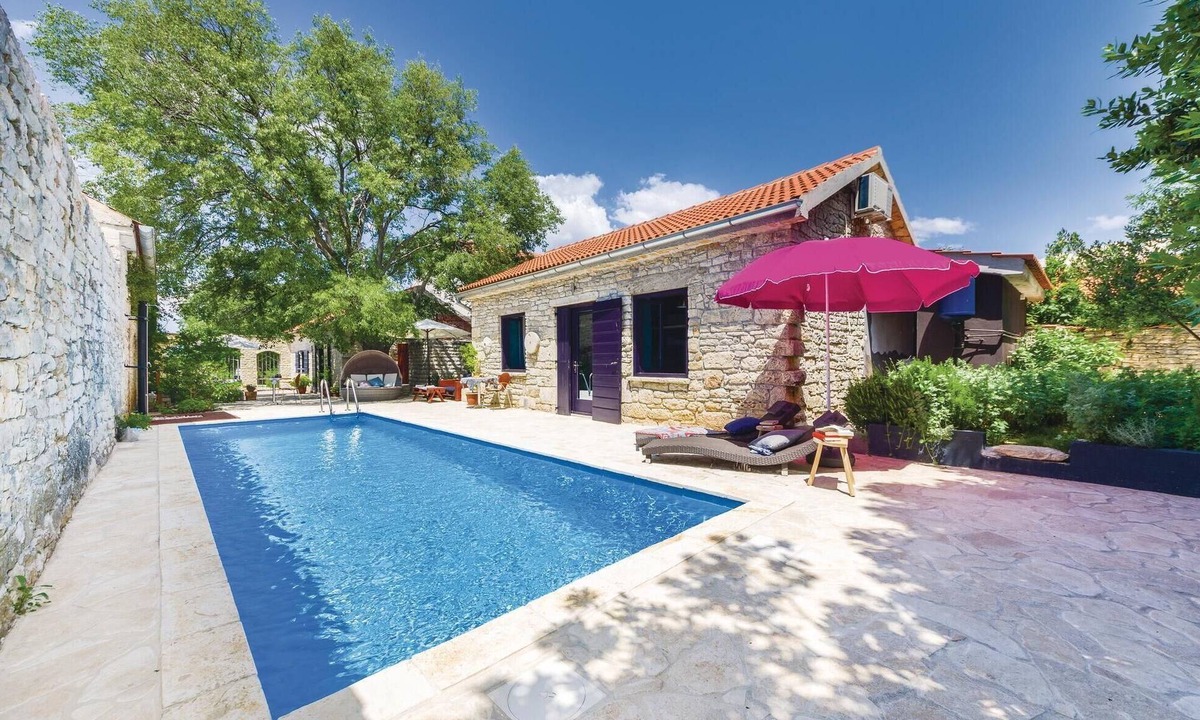 Pridraga House | Gorgeous home in Pridraga