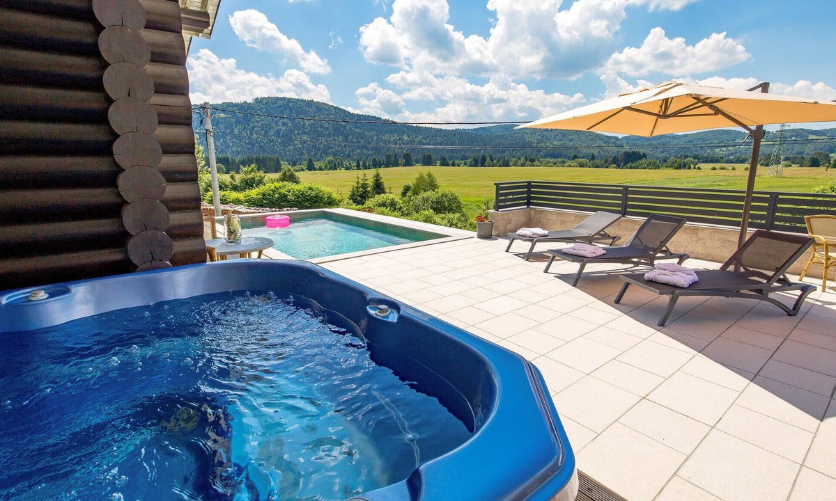 Ravna Gora House | Gorgeous home in Ravna Gora with sauna