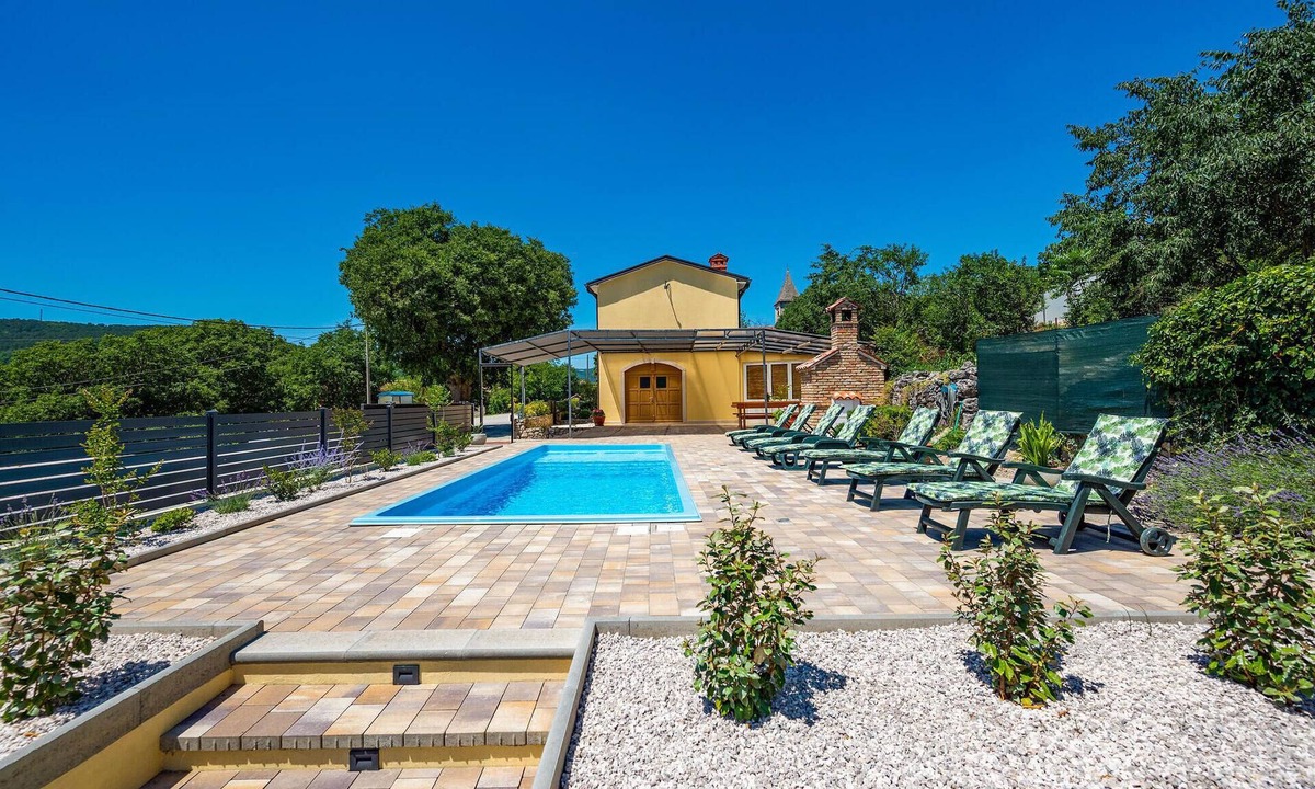 Susnjevica House | Gorgeous home in Susnjevica