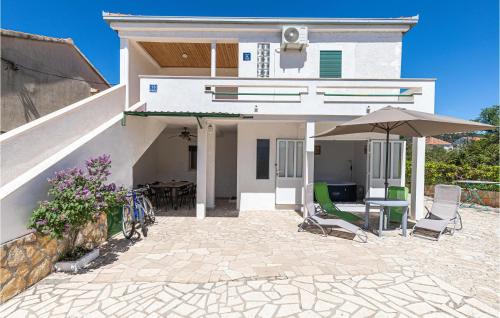Vinisce House | Gorgeous Home In Vinisce With House Sea View