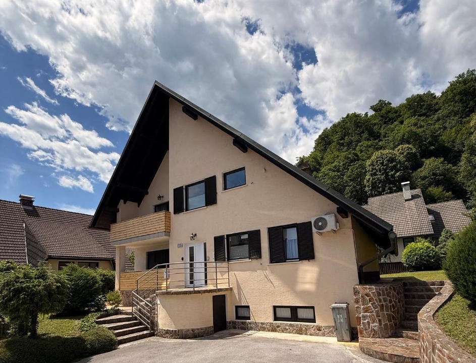 Mozirje House | Green Breeze House Mozirje - Cozy Nights & Hot Tub