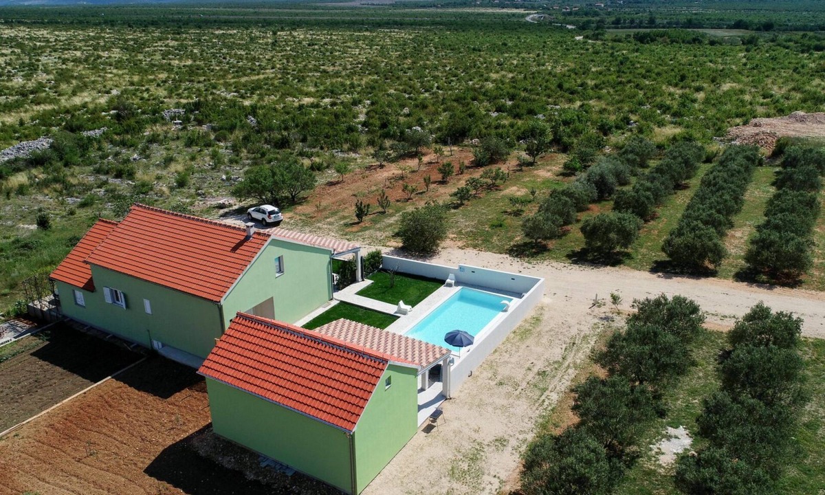 Velim Villa | Green Escape Holiday House by Villas Guide